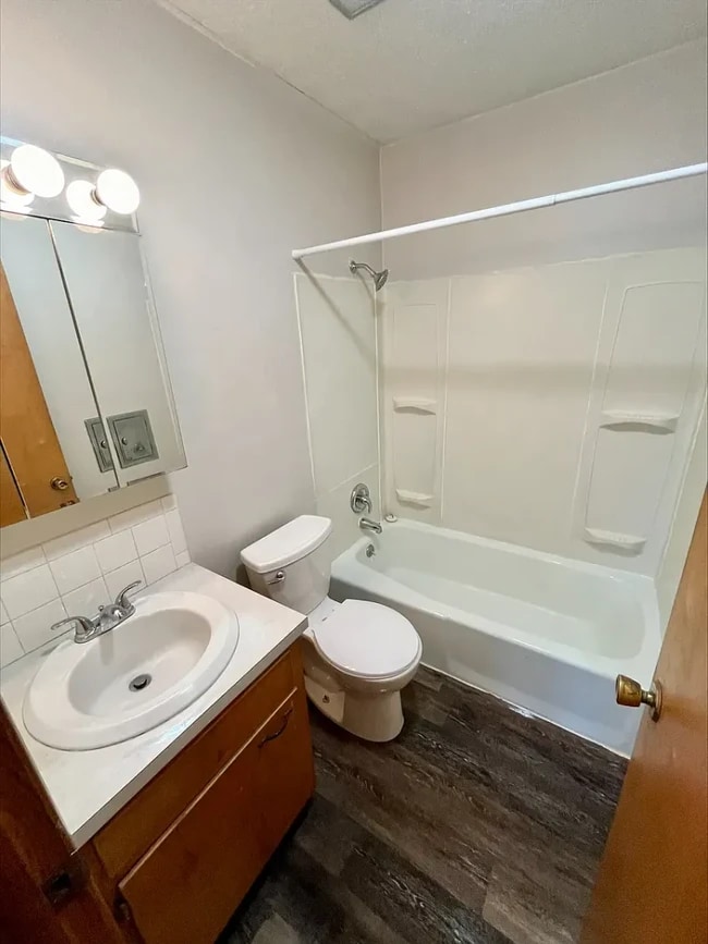 property at 413-415 Grandview Ave
