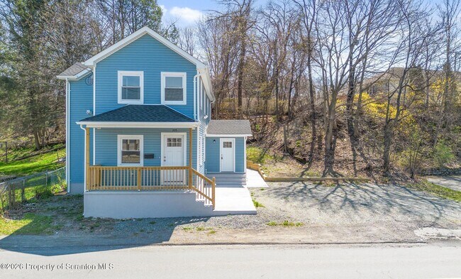 305 Parsonage St in Pittston, PA - Building Photo - Building Photo