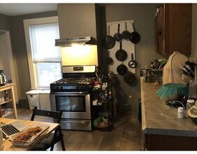 25 Laurel St in Boston, MA - Building Photo - Building Photo