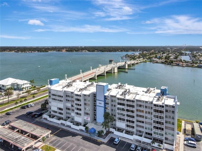 500 Treasure Island Causeway in Treasure Island, FL - Building Photo - Building Photo