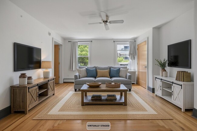 107 Monroe St
