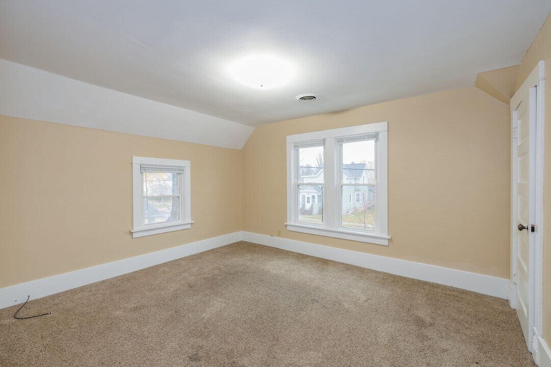 355 Doty St in Fond du Lac, WI - Building Photo