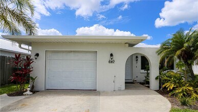 640 104th Ave N in Naples, FL - Building Photo - Building Photo