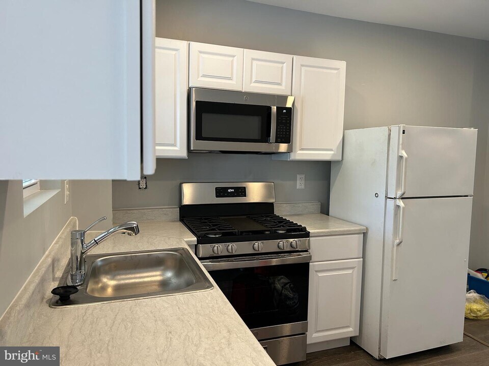 215 S Monroe St Photo