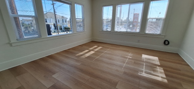 507 W 59th Pl, Unit 507 in Los Angeles, CA - Building Photo - Building Photo