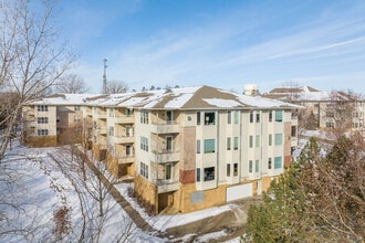 Medley Hills in Minneapolis, MN - Building Photo - Building Photo