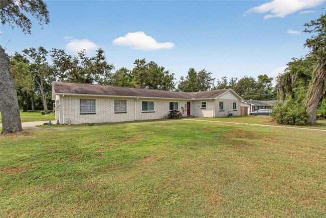 1601 Alder Way in Brandon, FL - Building Photo - Building Photo