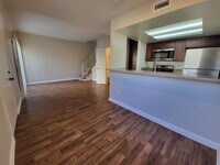 Gilbert Court Apartments in Fullerton, CA - Building Photo - Building Photo