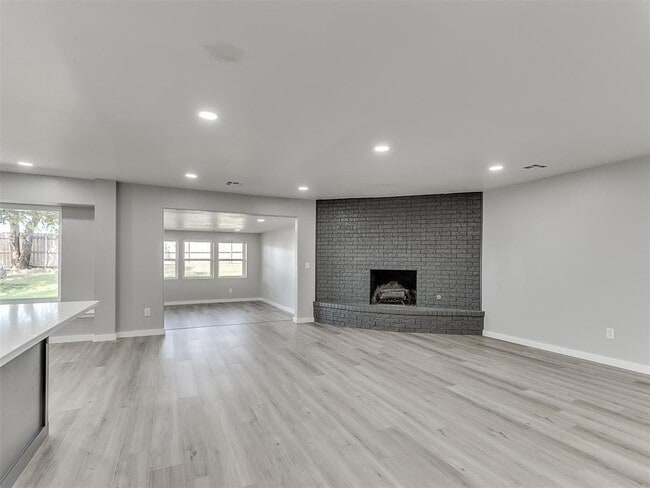 property at 6917 Woodridge Ave