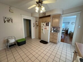 220 Elliott Ave in Waterbury, CT - Building Photo - Building Photo