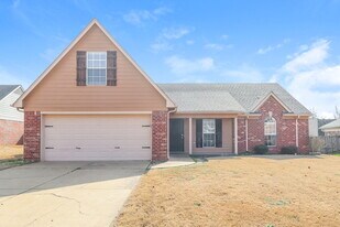 6179 Sandbourne E in Olive Branch, MS - Building Photo