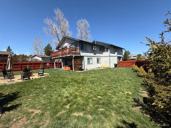 2194 Shasta Ct in South Lake Tahoe, CA - Building Photo - Building Photo