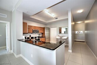 3000 Oasis Grand Blvd, Unit 407 in Ft. Myers, FL - Building Photo - Building Photo
