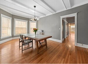 1067 W Balmoral Ave in Chicago, IL - Building Photo - Building Photo