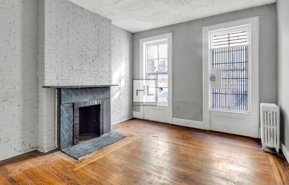 LEROY ST. in New York, NY - Building Photo