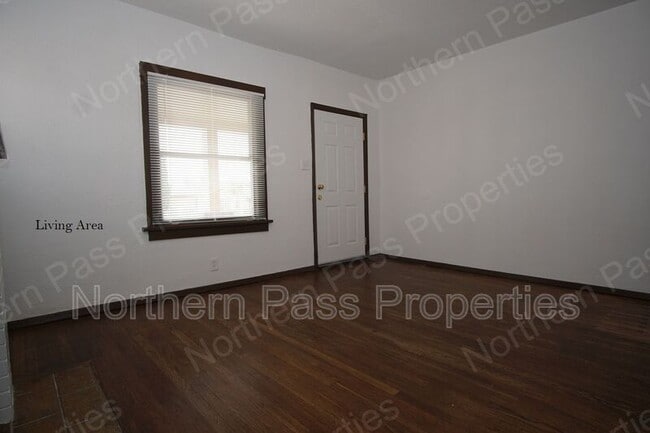 2919 Frankfort Ave in El Paso, TX - Building Photo - Building Photo