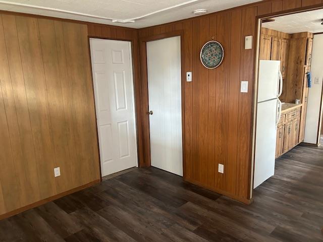 407 Forest Rd W in Mastic Beach, NY - Building Photo - Building Photo