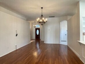 5656 Tughill Dr in Tampa, FL - Building Photo - Building Photo