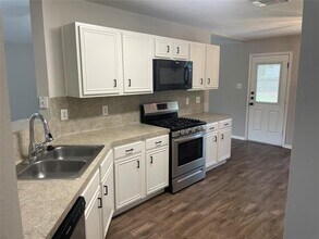 7115 Grant Dr in Magnolia, TX - Building Photo - Building Photo