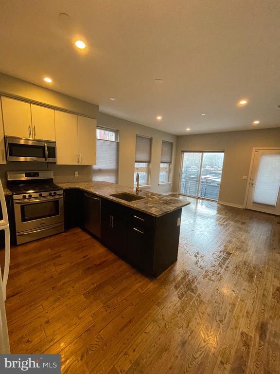 1105 Mt Vernon St in Philadelphia, PA - Building Photo - Building Photo