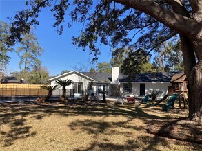 2020 NE 11th Pl in Ocala, FL - Building Photo - Building Photo