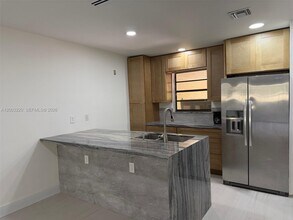 3877 Estepona Ave in Doral, FL - Building Photo - Building Photo