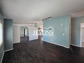 2446 Stone Rd in Yakima, WA - Building Photo - Building Photo