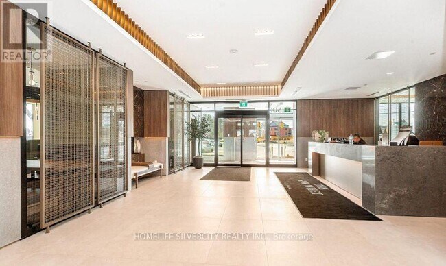 2501 Saw Whet Blvd. in Oakville, ON - Building Photo - Building Photo