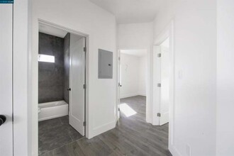 167 S 37th St in Richmond, CA - Building Photo - Building Photo