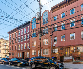 229 Willow Ave in Hoboken, NJ - Foto de edificio - Building Photo