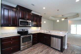 10657 Trailblazer Wy in Pensacola, FL - Foto de edificio - Building Photo