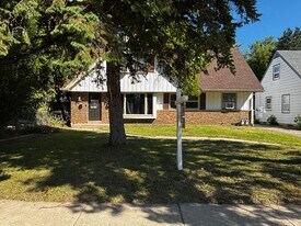 4044 W Vera Ave in Milwaukee, WI - Building Photo