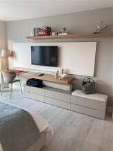 199 Ocean Ln Dr in Key Biscayne, FL - Foto de edificio - Building Photo