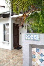 9944 NW 41st St in Doral, FL - Building Photo - Building Photo