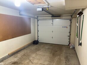 8108 Newfield Dr in Fort Wayne, IN - Building Photo - Building Photo