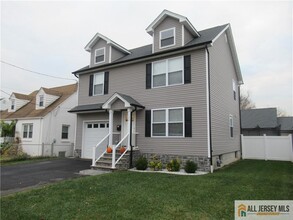 132 E Prospect St in South River, NJ - Building Photo - Building Photo