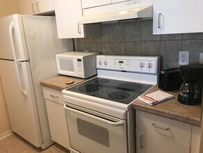 1739 Village Blvd in West Palm Beach, FL - Building Photo - Building Photo