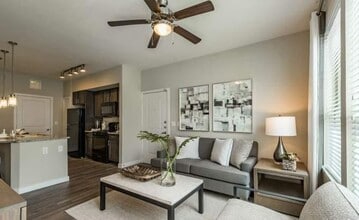 3852 Telephone Rd in Houston, TX - Building Photo - Building Photo