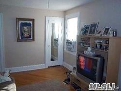 127 Gordon Rd in Valley Stream, NY - Building Photo - Building Photo