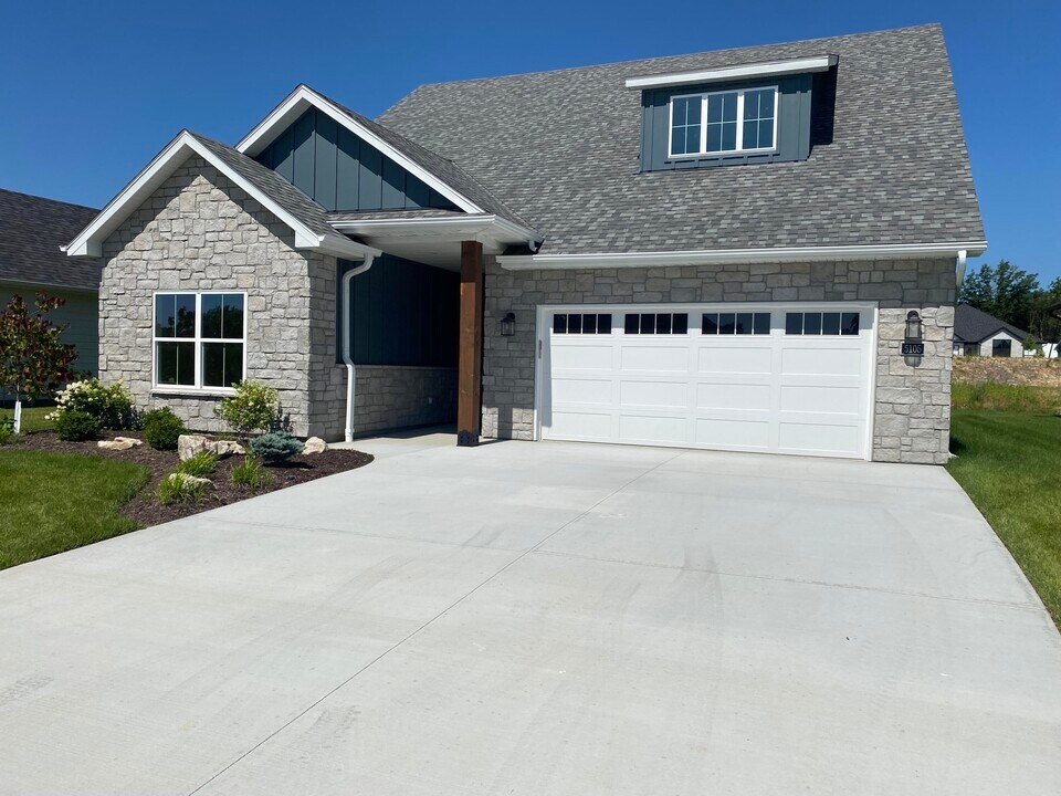 5105 Modesto Dr in Columbia, MO - Building Photo