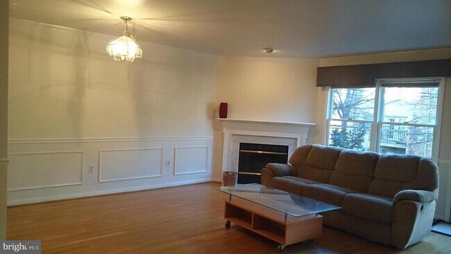 618 N Tazewell St in Arlington, VA - Building Photo - Building Photo