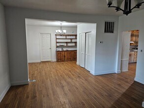 614 W Arch St in Union, OR - Building Photo - Building Photo