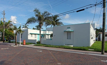 Patio Apartments in Hollywood, FL - Building Photo - Building Photo