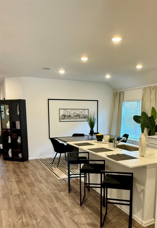 3618 Oakvale Dr in Conroe, TX - Building Photo - Building Photo