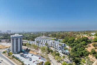 171 N Church Ln in Los Angeles, CA - Building Photo - Building Photo
