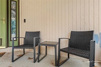 13 Yarmouth Dr in Bella Vista, AR - Building Photo - Building Photo