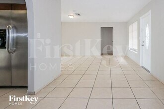 6831 NW 25th Ct in Sunrise, FL - Building Photo - Building Photo