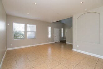 2027 S 87th Pl in Mesa, AZ - Foto de edificio - Building Photo