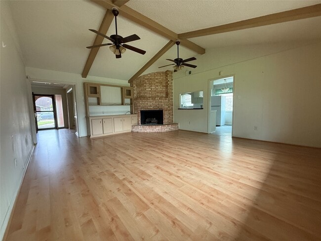 7610 Burning Hills Dr in Houston, TX - Building Photo - Building Photo