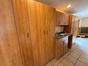 1220 Edinboro Dr in Boulder, CO - Building Photo - Building Photo